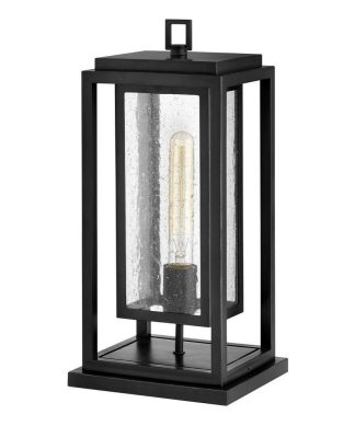 1 Light Medium Outdoor Pier Mount in Transitional Style - 7 Inches Wide by 16.5